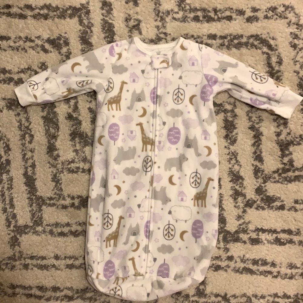 NWOT Carter’s 0-9 month fleece sleep sack